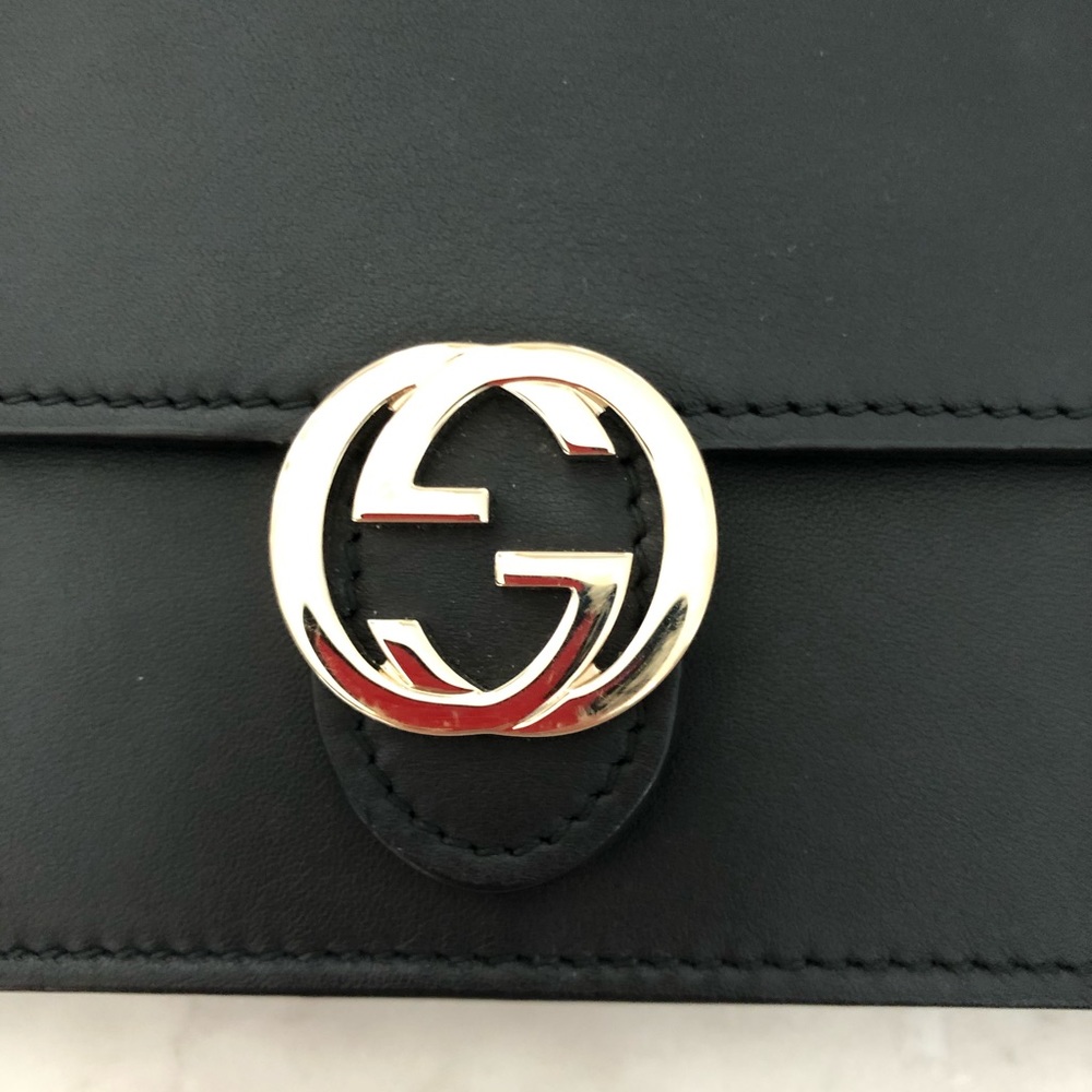 Gucci Black Leather Clutch & Crossbody Flap Wallet - Picture 2 of 12